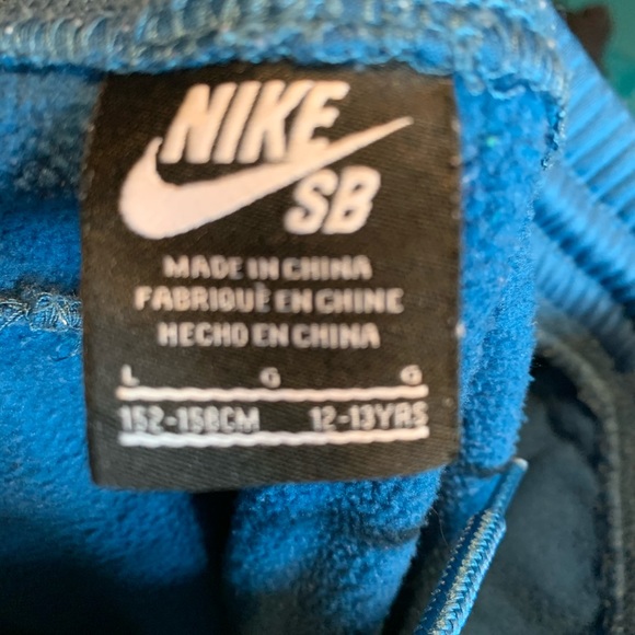 Youth large Nike athletic pants - Picture 3 of 3